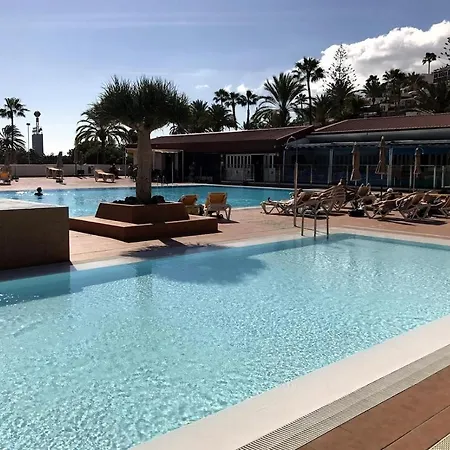 Fabulous Upper Floor Sea View Apartment